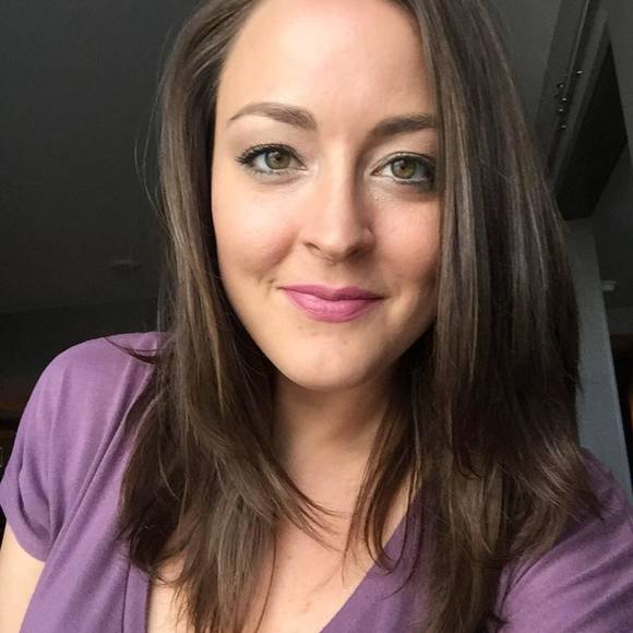 Meet your Posher, Stephanie - Picture 1 of 1